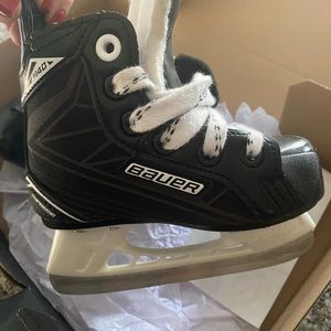 Toddler skates sz 7